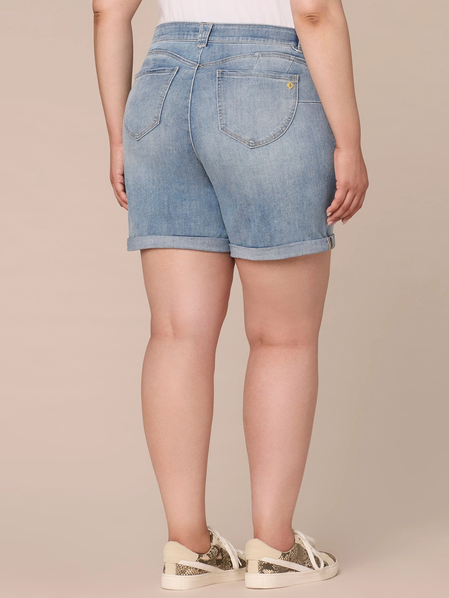 "Ab"solution Mid-Rise 7-Inch Inseam Plus Size Shorts with Roll Cuff
