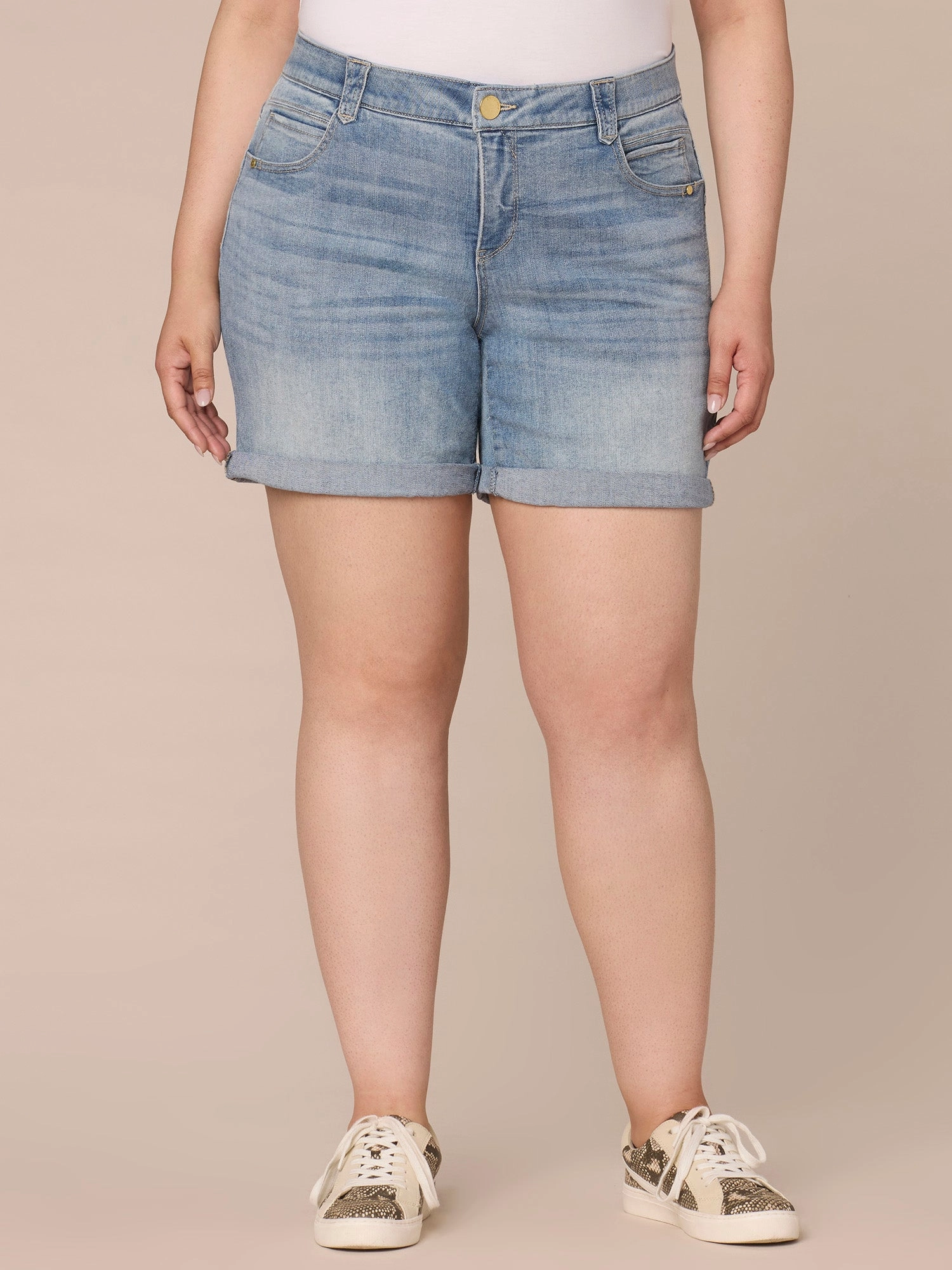 "Ab"solution Mid-Rise 7-Inch Inseam Plus Size Shorts with Roll Cuff