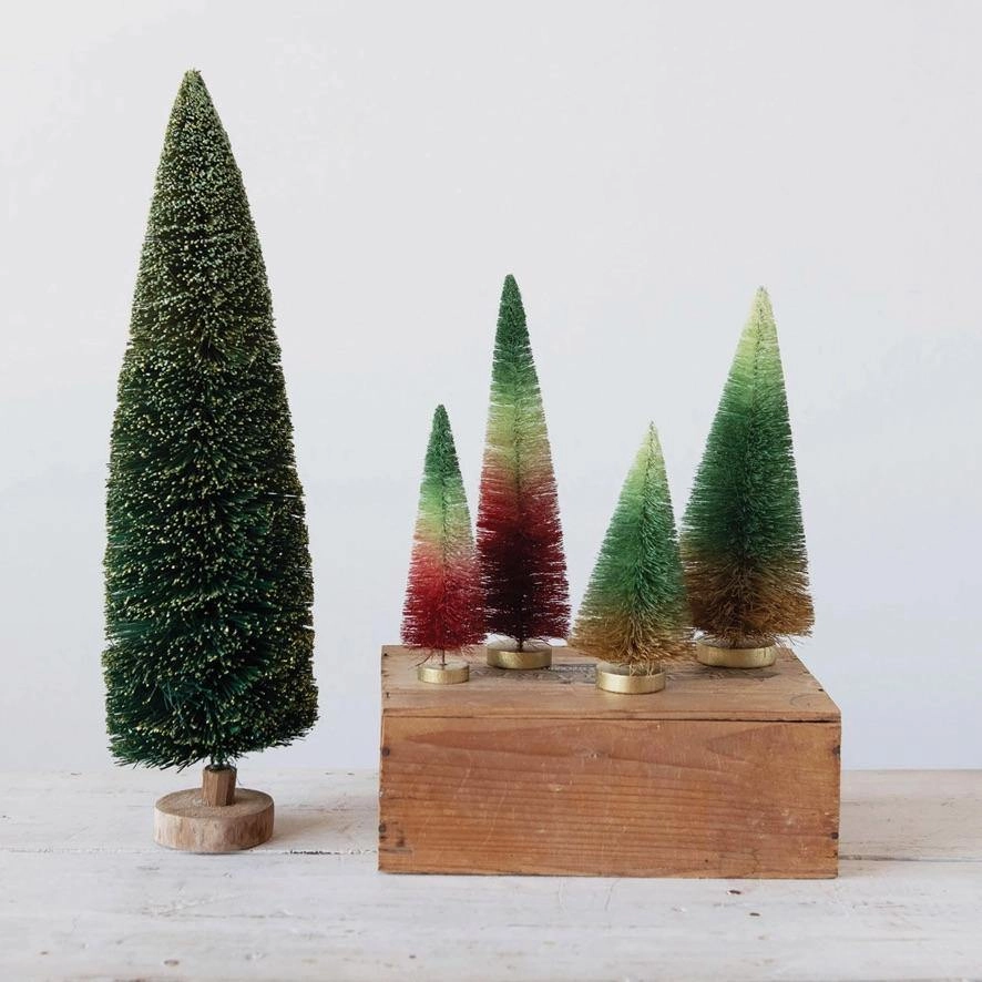 Sisal Bottle Brush Tree with Wood Base - Green to Red Ombre